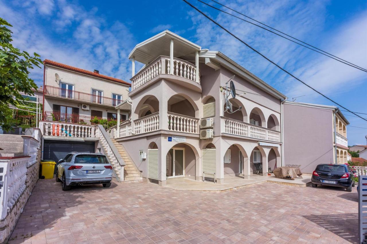 Apartments Mirela Crikvenica Kültér fotó