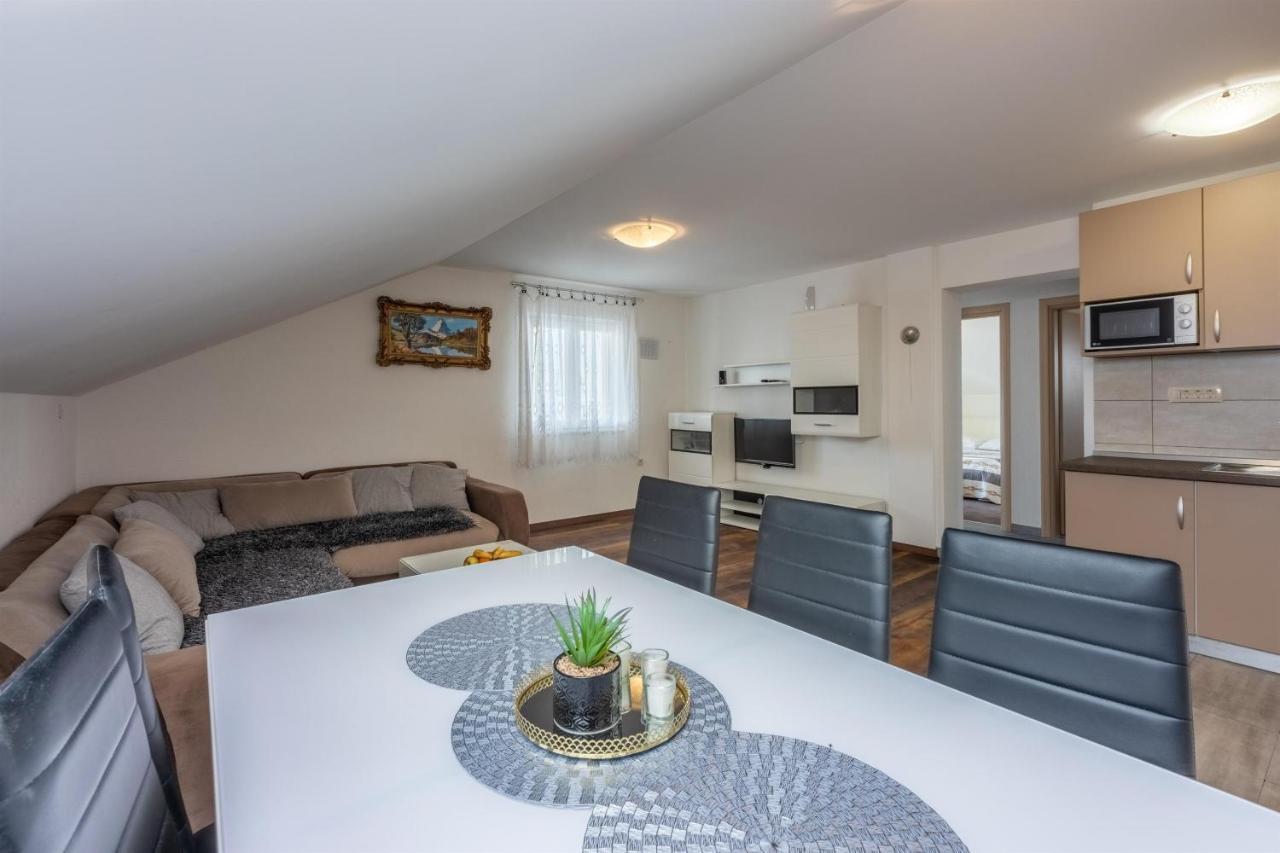 Apartments Mirela Crikvenica Kültér fotó